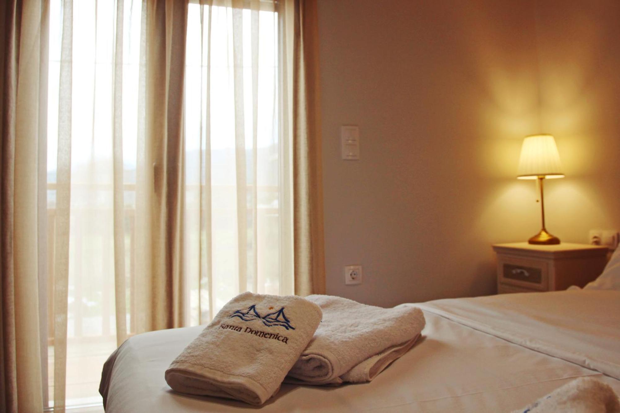 Santa Domenica Nafpaktos - Rooms And Apartments By The Sea Экстерьер фото