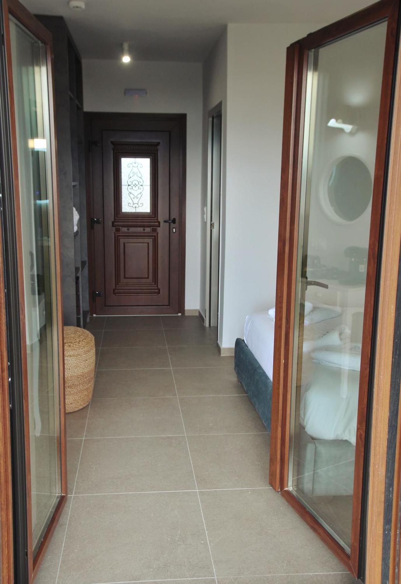 Santa Domenica Nafpaktos - Rooms And Apartments By The Sea Экстерьер фото