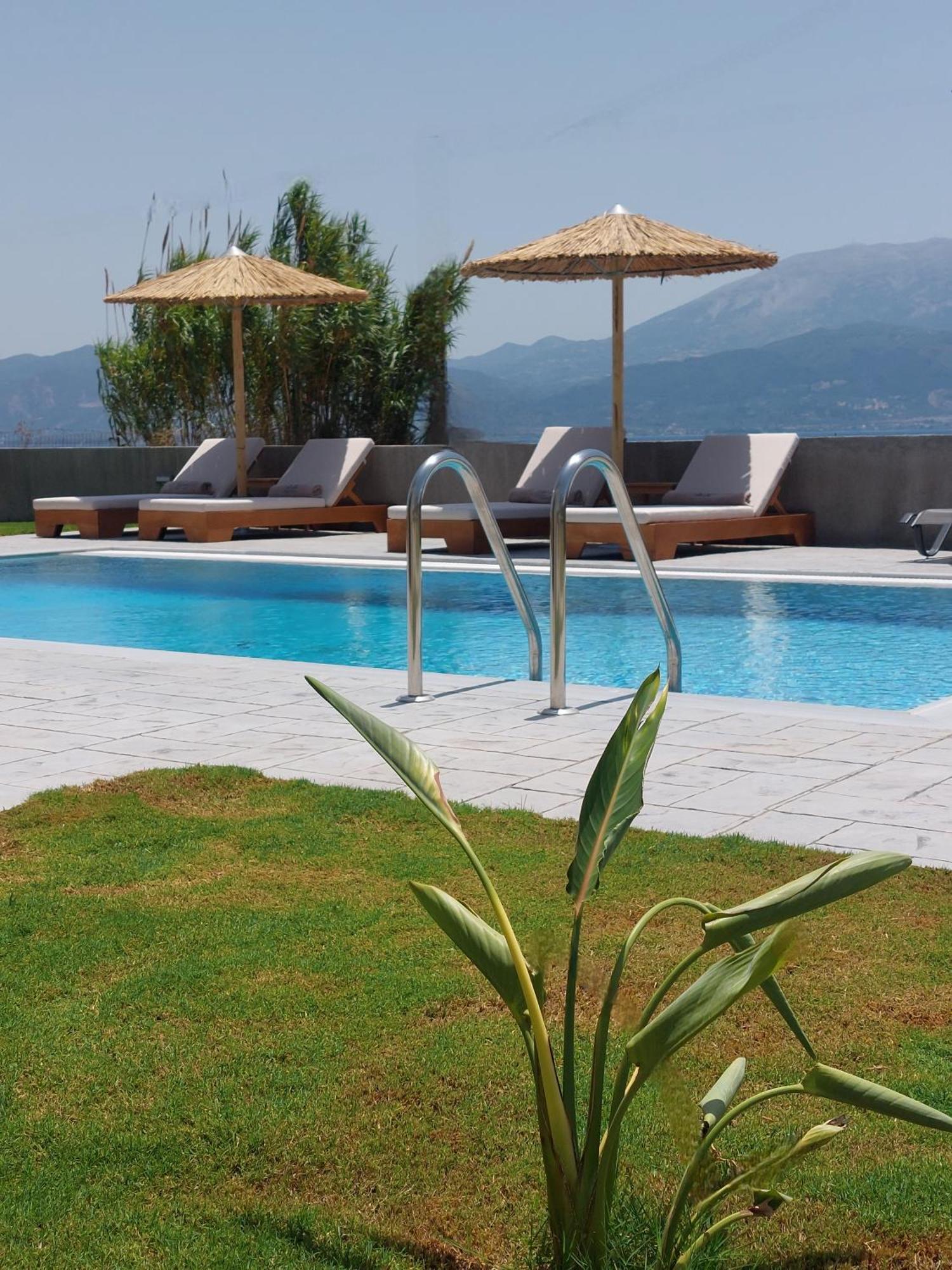 Santa Domenica Nafpaktos - Rooms And Apartments By The Sea Экстерьер фото