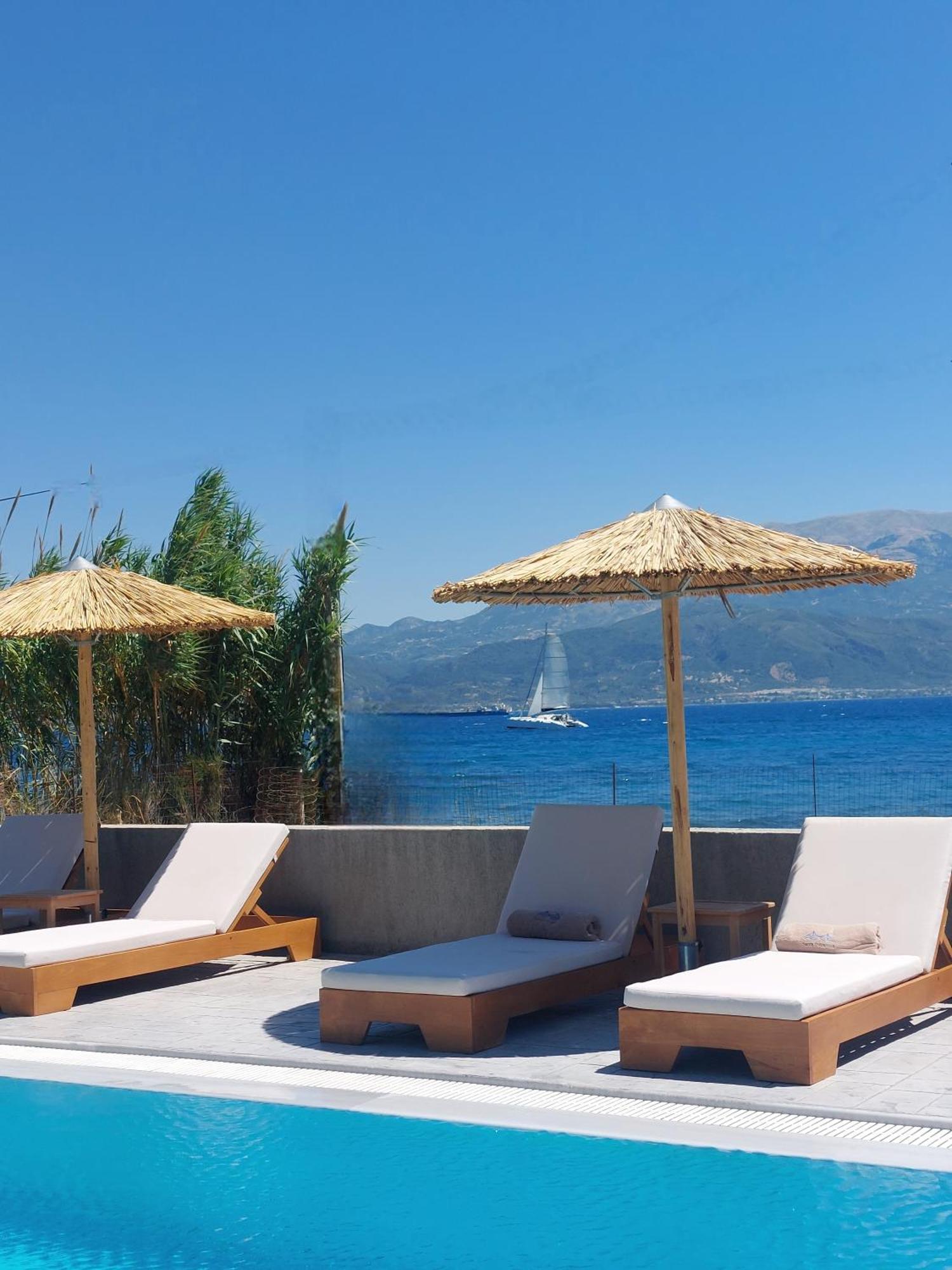 Santa Domenica Nafpaktos - Rooms And Apartments By The Sea Экстерьер фото